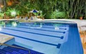 Flat Amarilis Riviera de São Lourenço Apartamento Duplex inteiro, 3 piscinas climatizadas, carregador veiculo elétrico, cozinha equipada completa, serviço de praia final semana, limpeza e enxoval completo com trocas diárias de toalhas